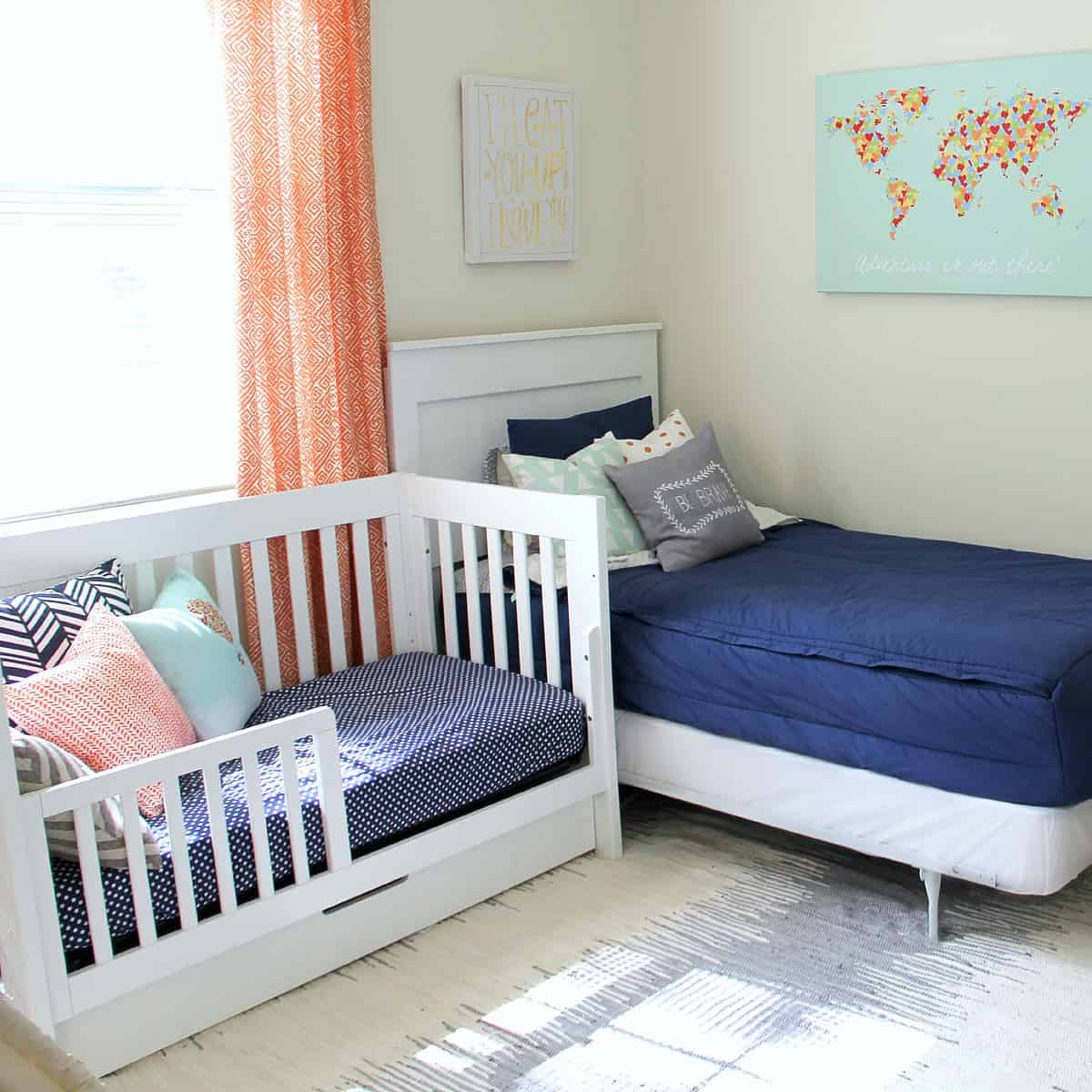 Une jolie chambre sur le thème de l'aventure