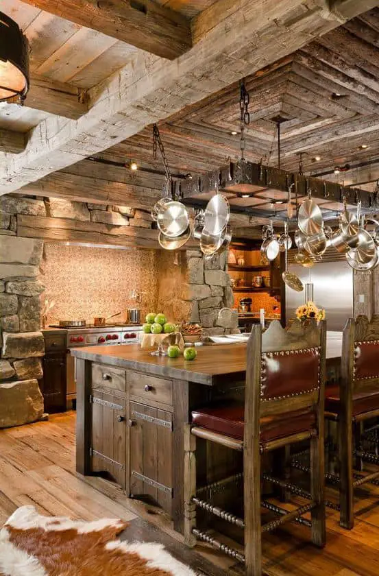 Cuisine rustique poutres apparentes
