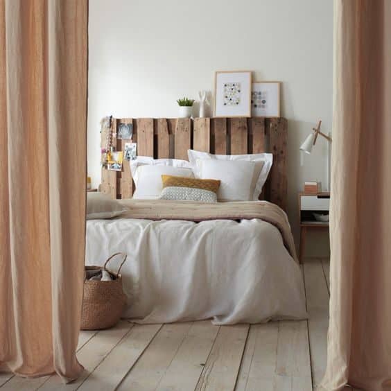 Une palette pour créer une tête de lit
