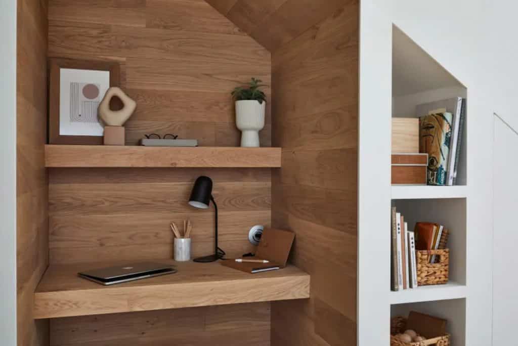 Plan da travail bureau et étagère décorative couleur bois